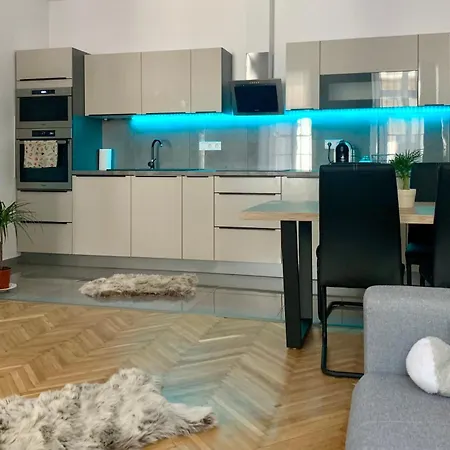 Jasmine's Апартаменты